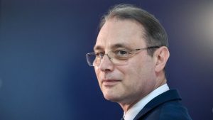 Premierul desemnat a depus, la Parlament, lista miniștrilor și programul de guvernare