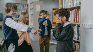 AUDIO | Fenomenul bullyingului școlar, dezbătut la “Povești din Dobrogea”
